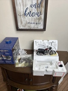 Franklin Mint 1969 Triumph Bonneville Diecast 1/10 Scale In Box - Picture 1 of 16