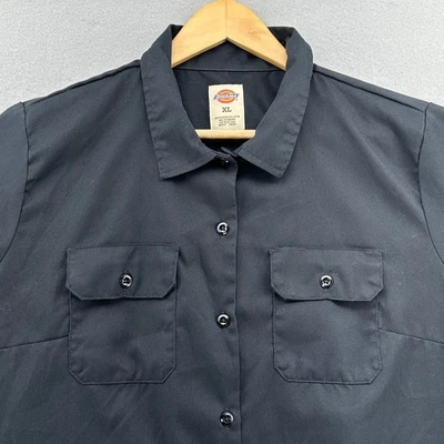 Camisa de trabajo Dickies para mujer negra manga corta abotonada dos bolsillos XL Foto 1 de 4
