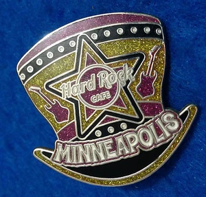MINNEAPOLIS GLAM ROCK SERIE ESTRELLA TACHONADO BLING SOMBRERO DE COPA Hard Rock Café PIN LE - Imagen 1 de 1