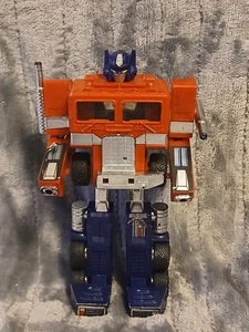 Figura de acción Hasbro Takara Transformers G1 Optimus Prime Cab 1984 de colección solamente - Imagen 1 de 4