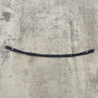 94-01 ACURA INTEGRA FRONT BUMPER UPPER STIFFENER / BUMPER BRACKET - Image 1 of 2