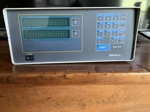 Mitutoyo Linear Scale Counter  Model APL-325L - Picture 1 of 4