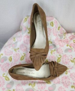 NEW AK Anne Klein iFlex Shoes 8.5 M Taupe Suede Kitten Heels Kiltie with Bow