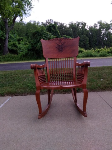 MILWAUKEE CHAIR COMPANY SPINDLE ROCKING CHAIR, Excellent Condition, ID # 1634 Cover