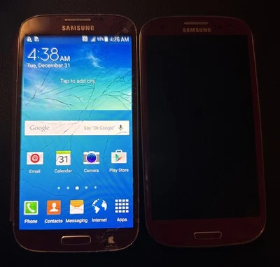 Lot of 2 Samsung Galaxy S3 S4 Red (ATT) Fast Ship Used Cracked Glass No Power - Image 1 of 4