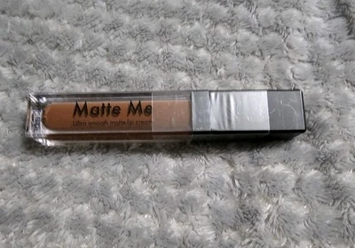 Sleek Matte Me Ultra Smooth Lip Cream shade  roasted almond brown liquid lipstic - Image 1 of 3