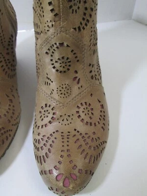 Botines OTBT Cuero Tostado Lazer Recortados Envejecidos Talla 9 B12 Foto 1 de 4