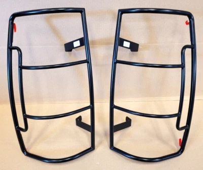 GMC Yukon XL & Denali XL Tail Light Lamp Guards Black 19170550-19170551 Foto 1 de 4