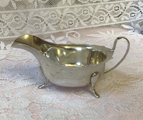 1932 Solid Silver Gravy or Sauce Boat Hallmarks For Emile Viner Sheffield 100.2g Cover