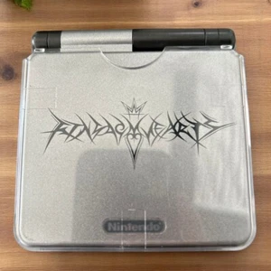 Nintendo Gameboy Advance SP Kingdom Hearts Edition USB Charger Game Title Case - Picture 1 of 11