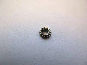 MOVADO 95 M,90M CHRONOGRAPH WATCH WINDING PINION PART 410 - Picture 1 of 1