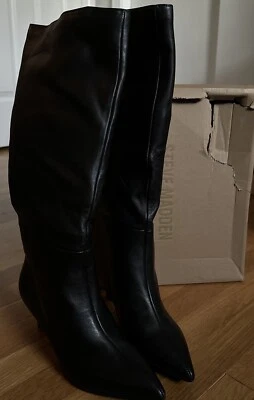Steve Madden Lavan Black Leather Pointed Toe Kitten Heel Knee High Boots 7.5 - Image 1 of 4