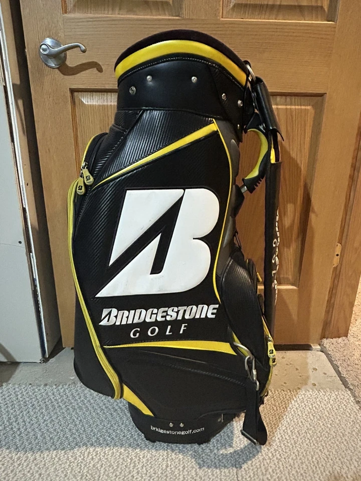 Сумка для персонала Bridgestone Golf Tour черная/желтая - Изображение 1 из 4