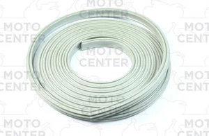 PROFILO IN GOMMA GRIGIO STRISCE PEDANA PIAGGIO VESPA 125 GT GTR TS - 150 SPRINT - Picture 1 of 1
