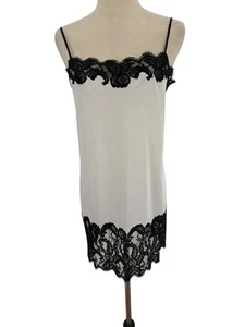 Vtg 60s 70s Claire Sandra By Lucie Ann Beverly Hills White Nylon Slip Black Lace - Picture 1 of 10