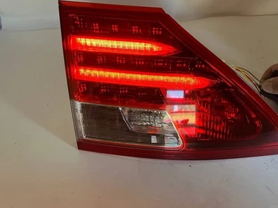 Luz trasera interior para pasajero derecho convertible LEXUS IS250C IS350C 2010-2015 Foto 1 de 4