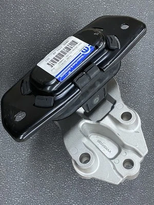 Dodge Journey 3.6 2011-19 montaje de motor derecho OEM# 68054791AB Foto 1 de 4