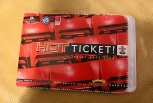 ABBONAMENTO SOUTHAMPTON FOOTBALL CLUB 2003 2004 PIÙ LIBRO DI VOUCHER INUTILIZZATI - Foto 1 di 3