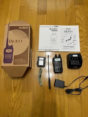 Práctico receptor de banda ancha Alinco DJ-X11 rango de frecuencia 0,05-1300 MHz con caja Foto 1 de 4
