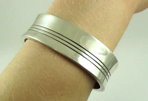 Heavy Signed 'JN' Sterling Silver Lines Cuff Bracelet - 48g - Picture 1 of 9
