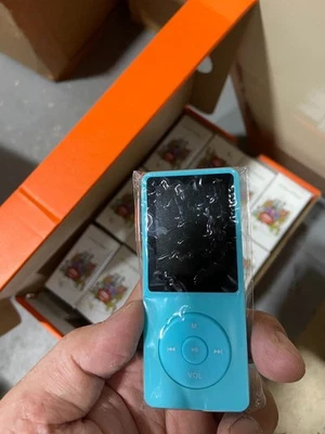 Reproductor de música MP4/MP3 de 16 GB grabadora de radio FM azul claro Foto 1 de 4