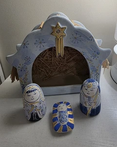 Natività dipinta a mano da diecimila villaggi Maria Giuseppe Bambino Gesù Natale - Foto 1 di 6