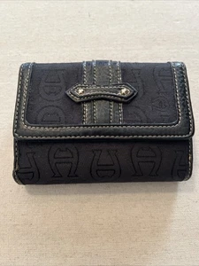 Cartera porta tarjetas de crédito con logotipo de tela negra ETIENNE AIGNER frontal a presión - Imagen 1 de 9