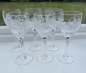 Stuart Crystal Cascade (Fuchsia) Pattern White Wine Glass 17.4cm/ 6 7/8” x 6 - Picture 1 of 7