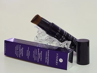 By Terry Light Expert Click Brush Illuminating Flawless Foundation Golden Brown - Image 1 of 4