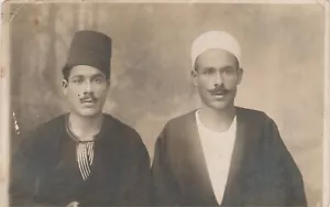 EGYPT-ARMENIA Old Rare Postcard EGYPTIAN Men's Armenian Studio 1940s - Picture 1 of 2