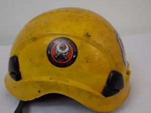 Petzl Vertex Best Climbing Helmet Hard Hat Yellow - 53-63cm HEAVY USED VERY DIRT - Picture 1 of 7