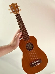 Mitchell MU40 Soprano Ukulele Natural LN - Picture 1 of 4