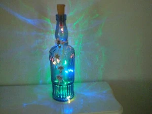 HÜBSCHE BLAUE DEKORATIVE FLASCHENLAMPE GESCHENK - Bild 1 von 5