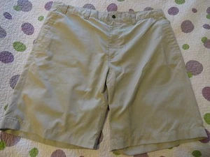 Pantalones cortos informales/de golf CALLAWAY para hombre talla 38-39 beige + rayas entrepierna de 10" usados en excelente estado+ - Imagen 1 de 2