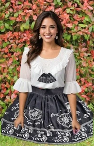 White House Black Market Womens Skirt Black White Embroidery L 14/16 - Picture 1 of 5