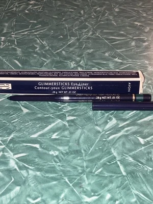 Vintage NOS New Avon Glimmersticks Eye liner-green Velvet - Image 1 of 4