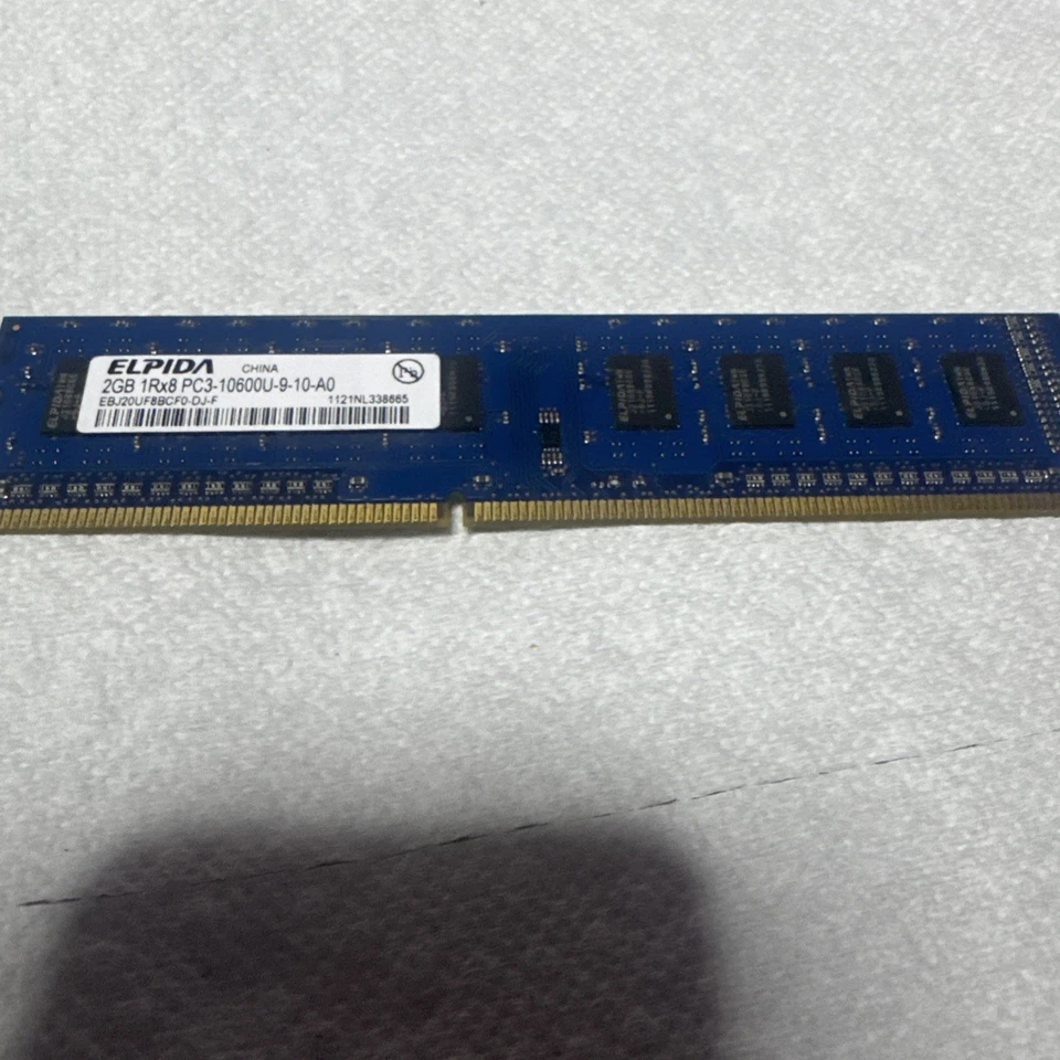 ☆ Elpida EBJ21UE8BDF0-DJ-F PC3-10600U-9-10-B0 DDR3-1333Mhz 2GB PC Memoria RAM Foto 1 de 1