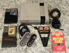 Paquete de consola Nintendo NES con 2 controladores Mario 3 Captain Skyhawk Game Genie