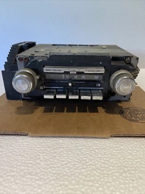 1972 Cadillac Deville Dash AM FM Radio Delco 71 72 73 - Image 1 of 4