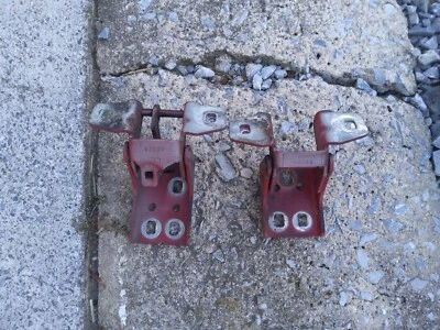 Dodge Ram 2004 bisagras de puerta delanteras del lado del pasajero 1500 2500 3500 Foto 1 de 2