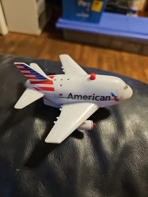 "Avión retroceso American Airlines 4"" juguete Daron NOTA SIN PROBAR" Foto 1 de 4