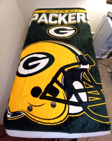 Northwest NFL Green Bay Packers Large Soft Fleece Throw Blanket 54” X 68” Trim Cover
