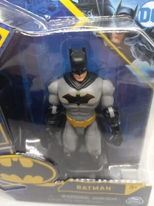 Spin Master DC Comics Batman 4 inch Action Figure with 3 Mystery Accessories - Picture 1 of 3