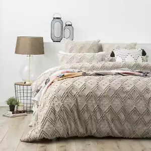 Medallion Vintage Tufted Quilt Cover Stone - Picture 1 of 5