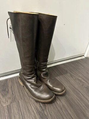 Fiorentini + Baker Eternity Emma Cuero Encaje Espalda Botas hasta la Rodilla Marrón talla 37 Foto 1 de 4