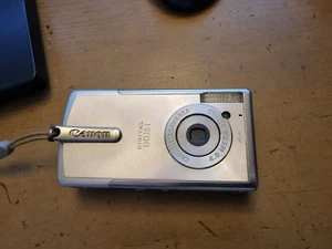 RARE Japanese Canon PC1060 IXY L IXUS i 4MP Retro Digital Camera Silver Mint con - Picture 1 of 6