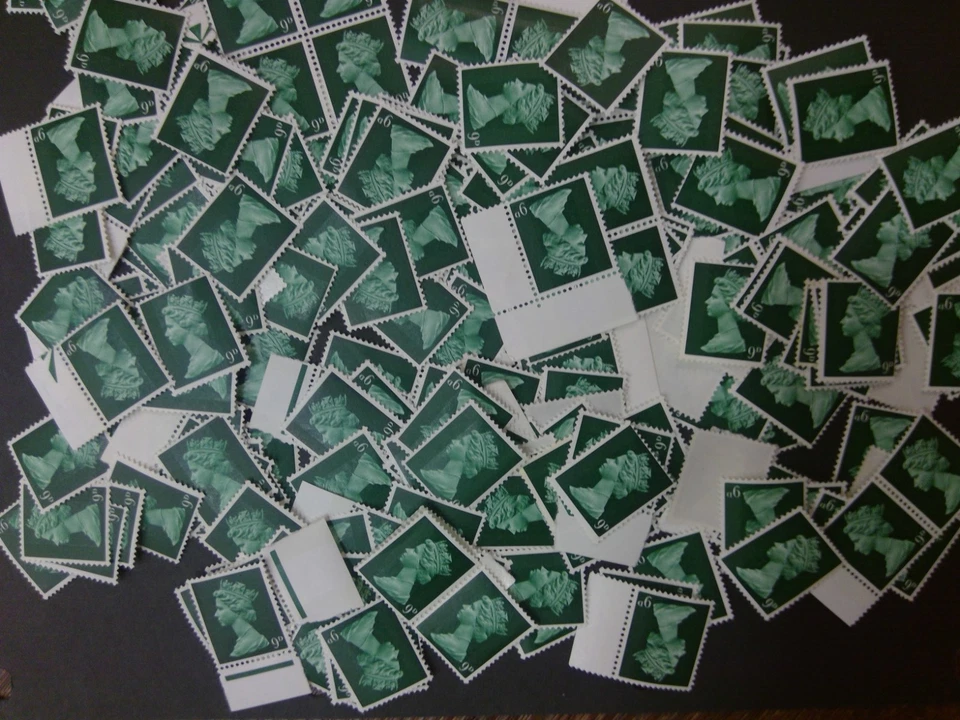 SG 740  MACHIN GUM ARABIC 1967 9d MNH 240 STAMPS CAT £240 - Image 1 of 1