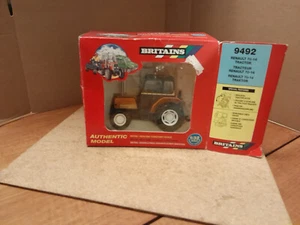 BRITAINS 9492 RENAULT 70-14 TRACTOR, NEW CONDITION 1:32 SCALE - Picture 1 of 5