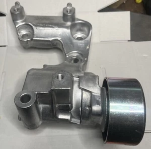Tensor automático de transmisión por correa Gates 38410 Drive Align, Toyota / Lexus 2006-2018 - Imagen 1 de 7