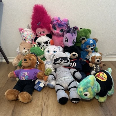 Lote de 15 ursos de pelúcia Build-A-Bear animais e personagens estilo misto pacote - Imagem 1 de 4